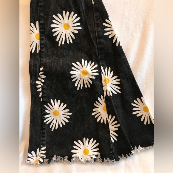 Saints & Hearts Bell Bottom Jeans Daisy Print Small Extra Wide Flare Black - Picture 2 of 11